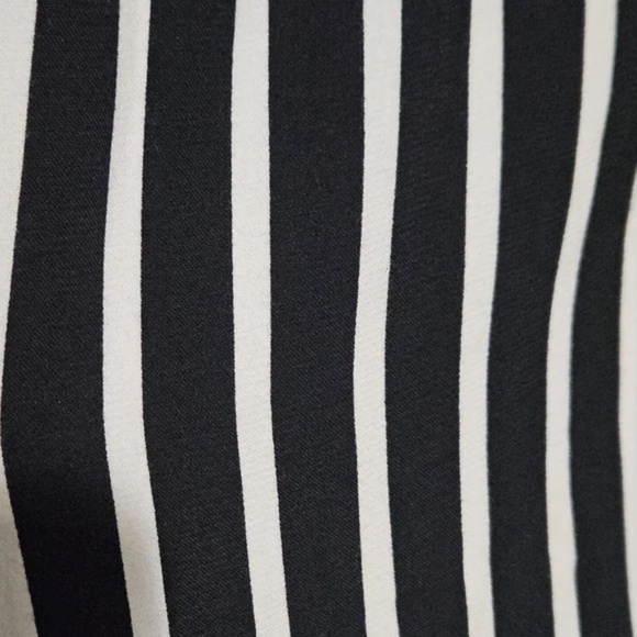 Loft Wide Leg Striped Cropped Pants - Picture 4 of 4